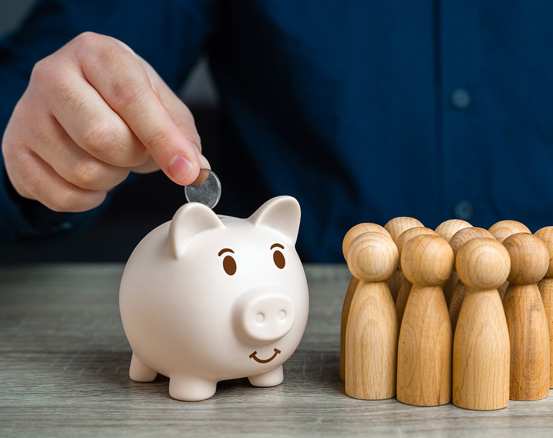 Co se stane, když Vás zasáhne vážná nemoc, úraz nebo dlouhodobá pracovní neschopnost? Životní pojištění je základní pilíř finanční bezpečnosti rodiny. Analyzujeme Vaši situaci, závazky a příjem, a nastavíme pojištění tak, aby v případě vážné životní události nebyl ohrožen Váš domov, životní úroveň ani finanční stabilita Vašich blízkých.
